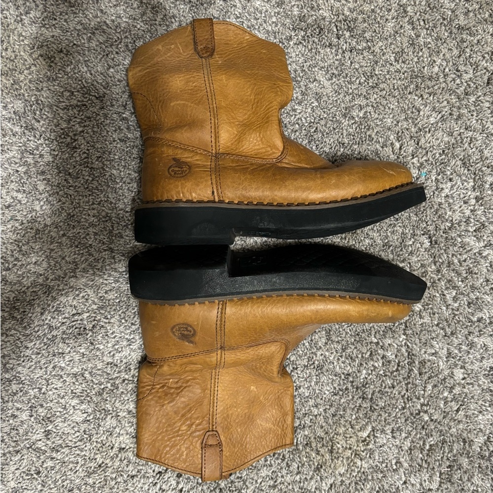 GEORGIA BOOTS for kids- size 6. Light brown and barely worn